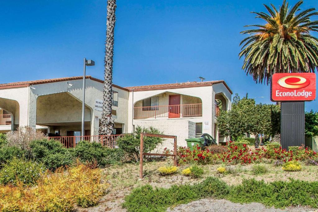 Castro Valley, California