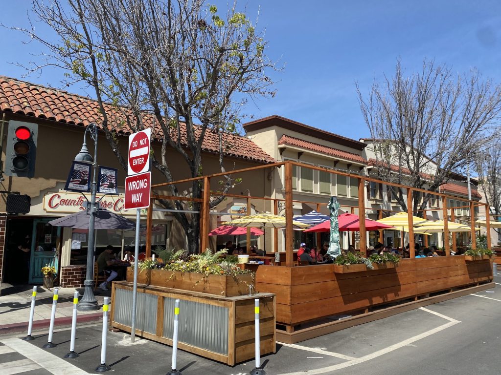 Hollister, California